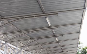 installing Buaile Dhubh metal roofing